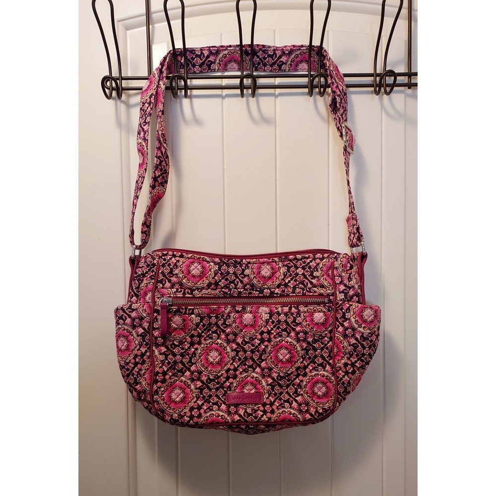 Vera Bradley Iconic Crossbody Shoulder Purse Raspberry Medallion excellent cond